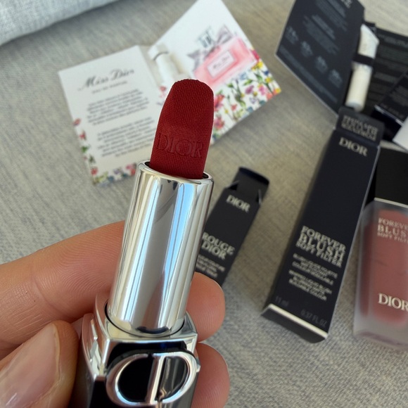Dior Forever Blush Soft Filter02 Peony, rouge lipstick, mascara - Picture 7 of 11